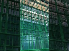 Τριγωνικό κήπο Τριδιάστατο τείχος καμπυλωμένο συγκολλημένο σύρμα PVC επικαλυμμένο τείχος κήπου