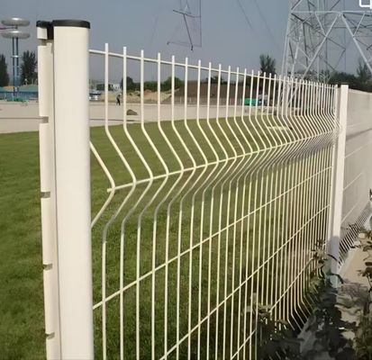 1.8M Pvc επικαλυμμένο με V Bending Curved Wire Mesh φράχτης κήπος εξωτερικός 3D φράχτης με ροδάκινο σχήμα πόστο